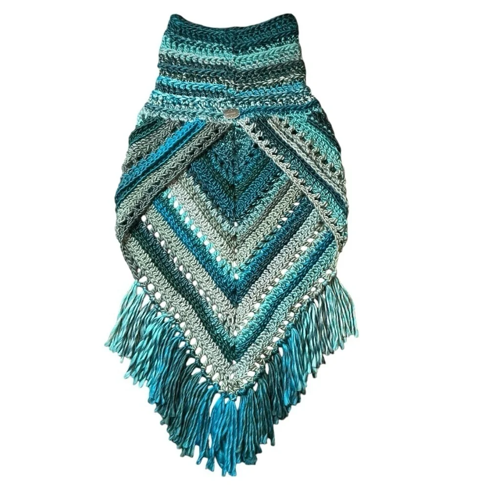 Handcrafted Crochet Cowl Neck Scarf With Fringe New‎ Handmade by Seller Knit